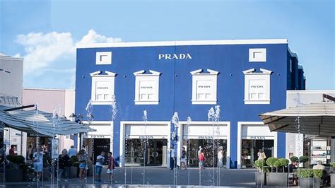 prada negozio autlet agira|outlet village agira.